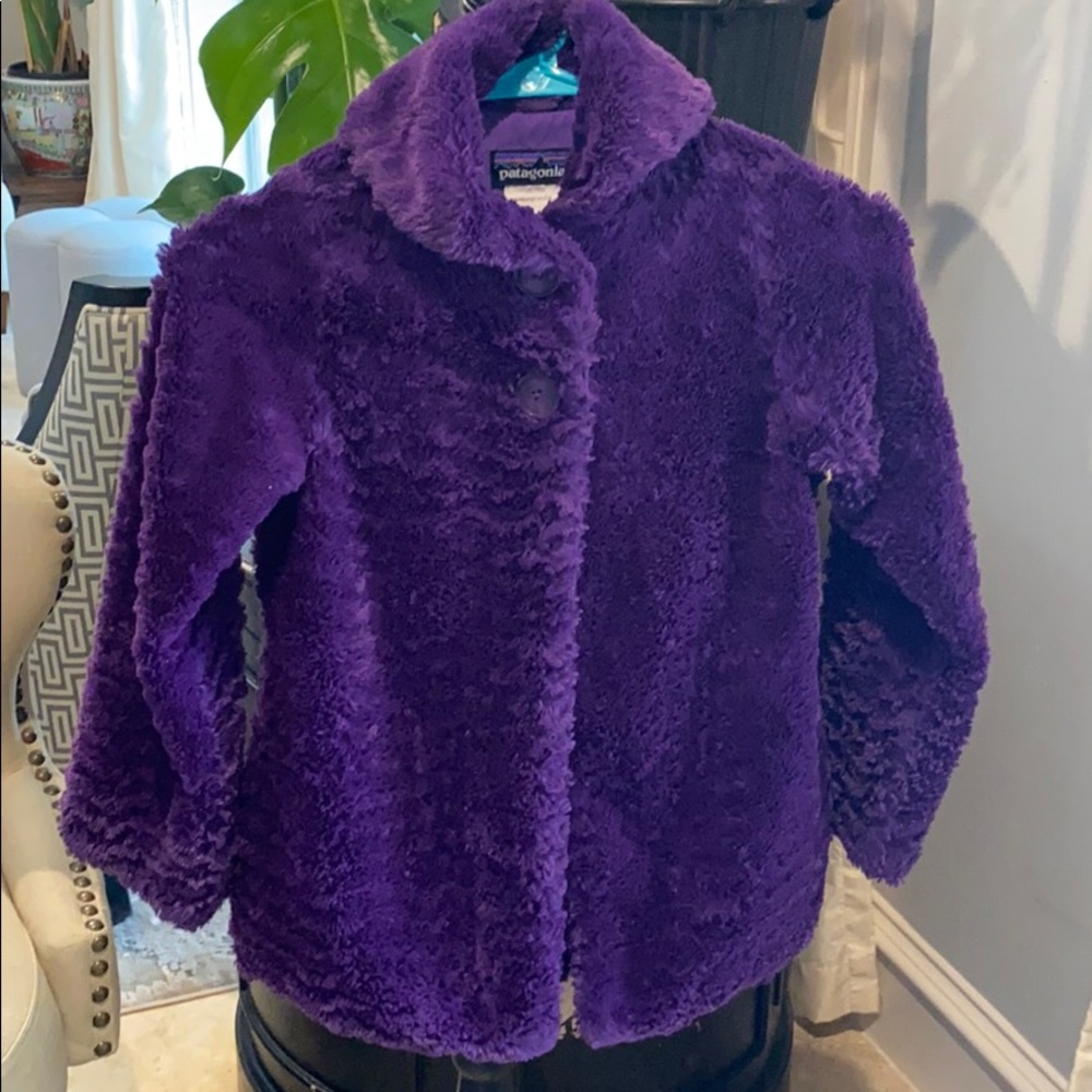 Patagonia Pelage girl’s faux fur coat